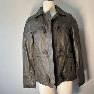 Danier Olive Leather Jacket Toggle Fit SMall-Medium